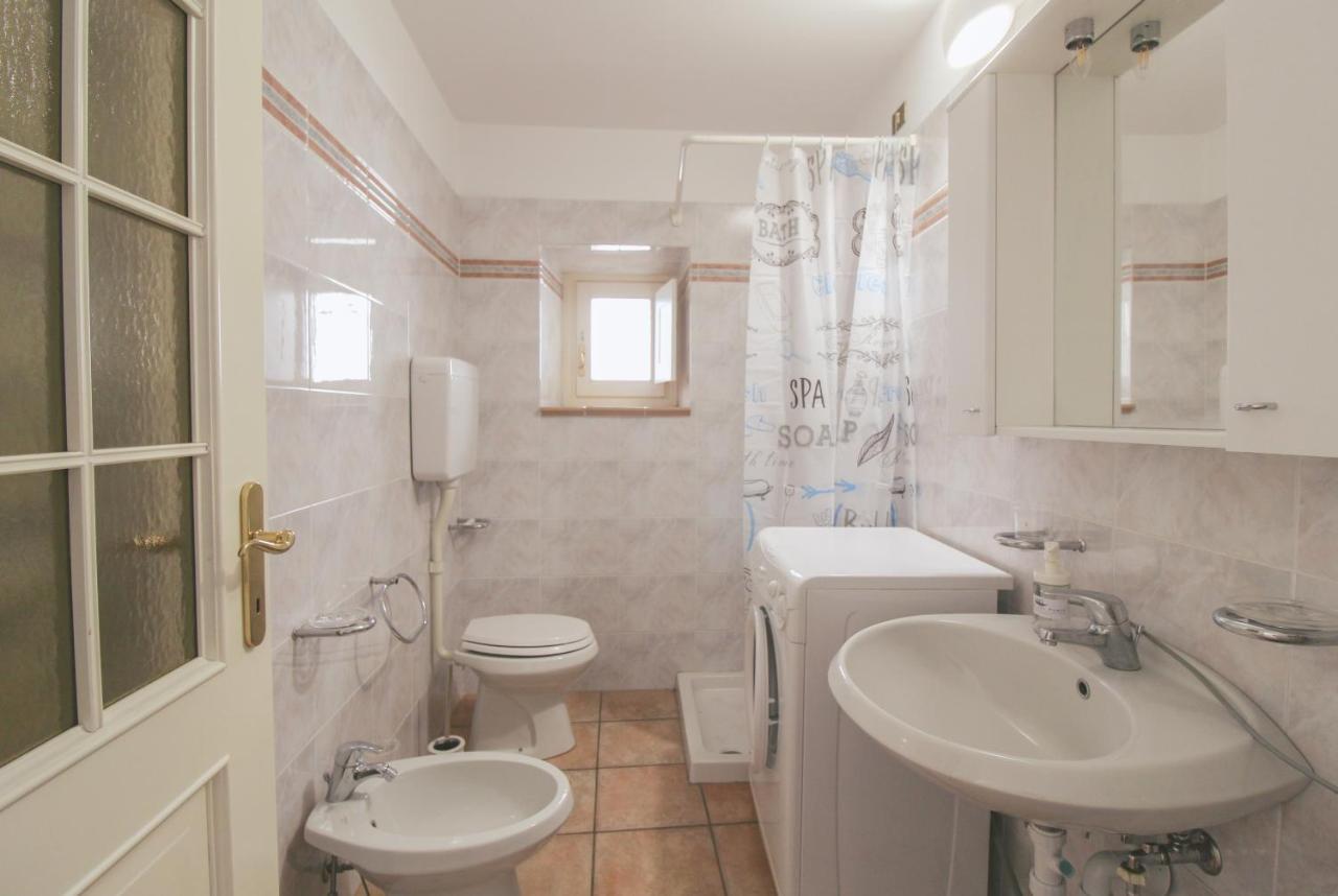 La Casa Del Porto Apartment Domaso Luaran gambar